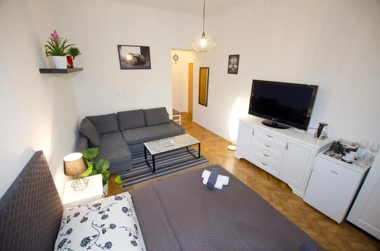 Exlusive Apartment Paris Style Praha Česká republika