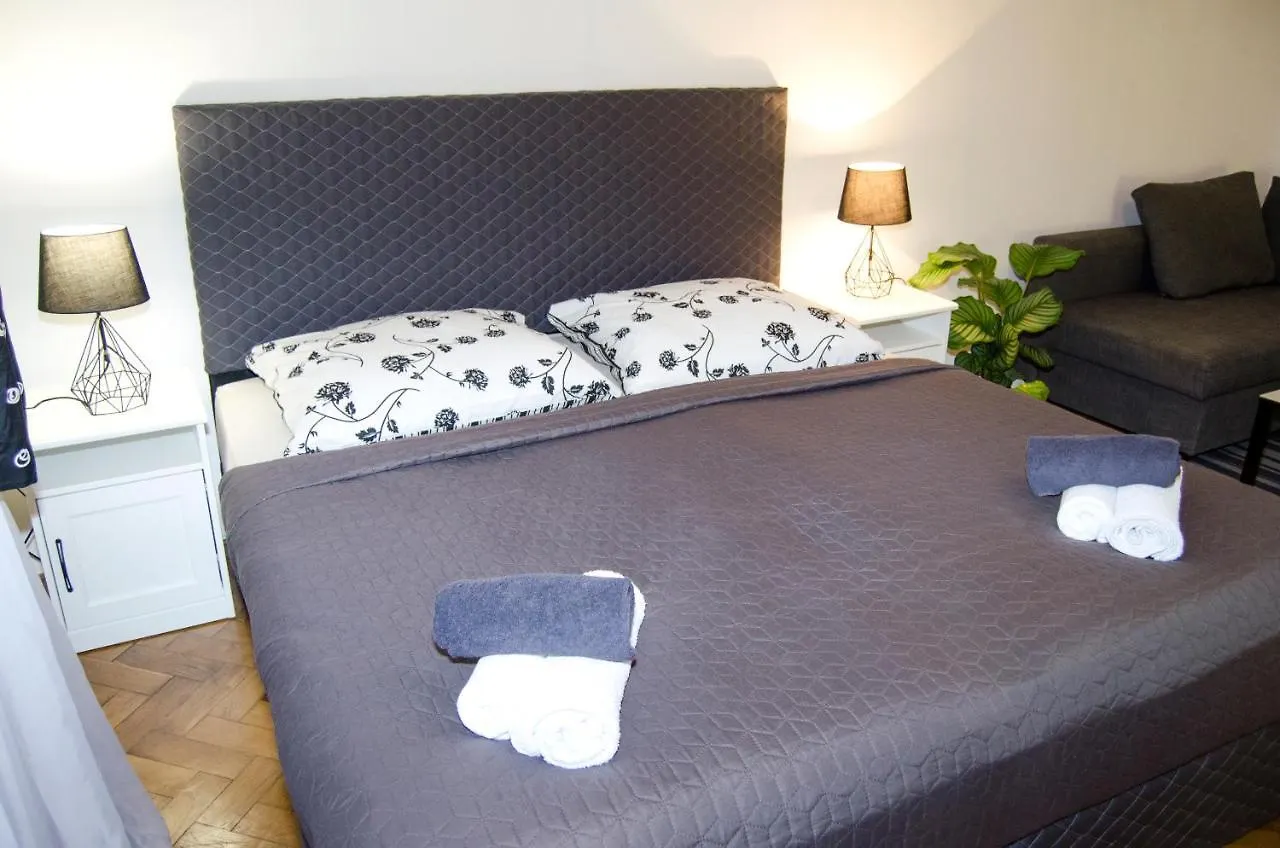 Exlusive Apartment Paris Style Praga